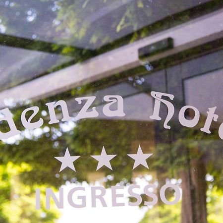 Hotel Fidenza Dış mekan fotoğraf