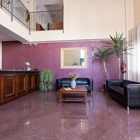 Hotel Fidenza Dış mekan fotoğraf