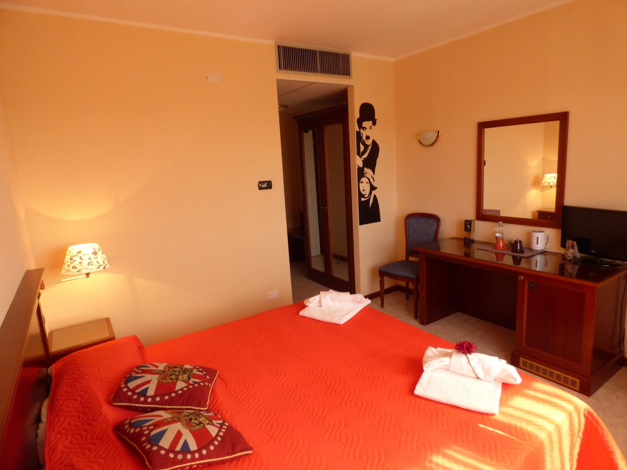 Hotel Fidenza Dış mekan fotoğraf