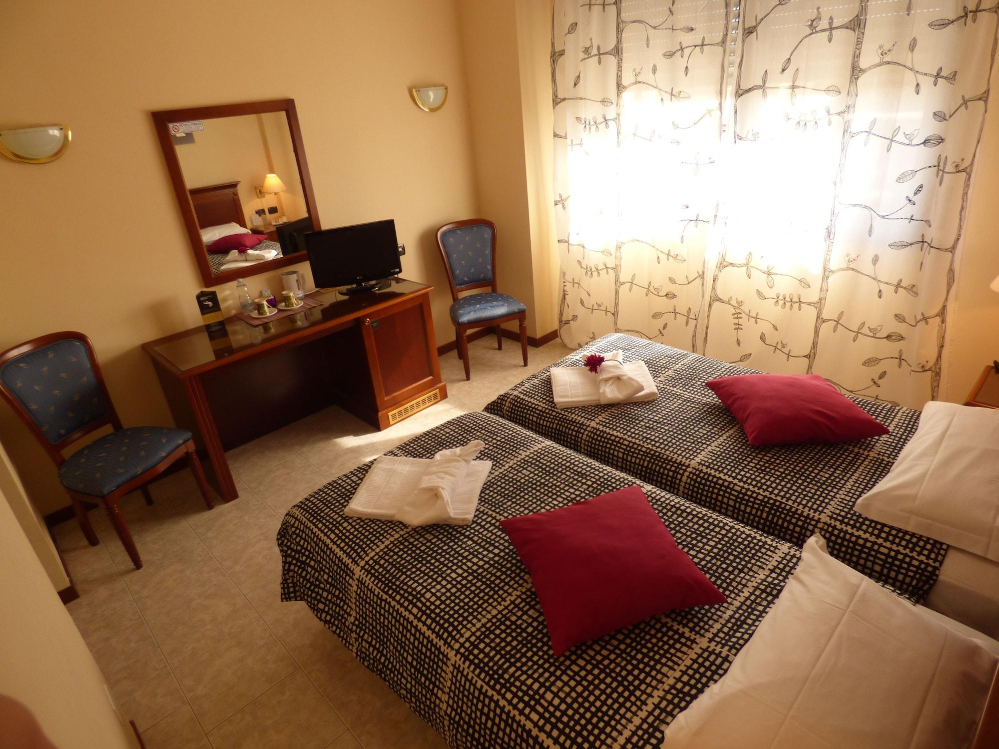 Hotel Fidenza Dış mekan fotoğraf