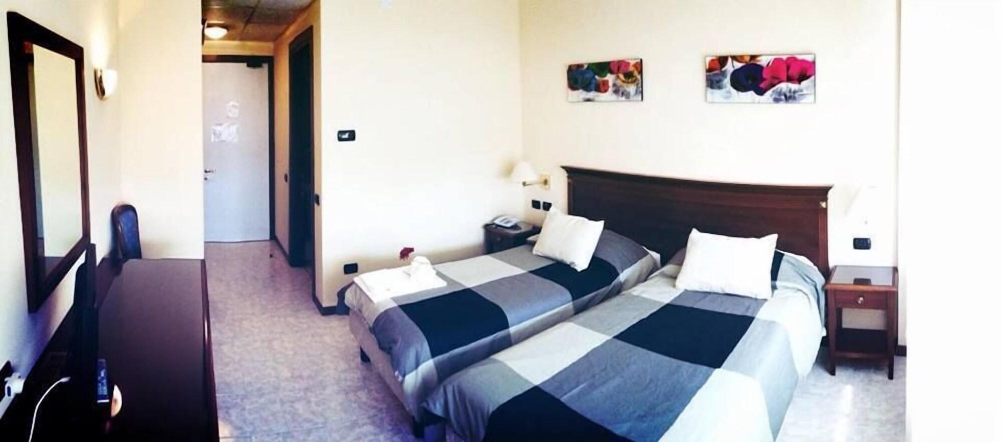 Hotel Fidenza Dış mekan fotoğraf
