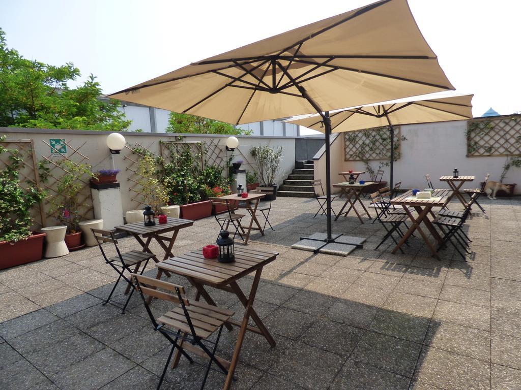 Hotel Fidenza Dış mekan fotoğraf