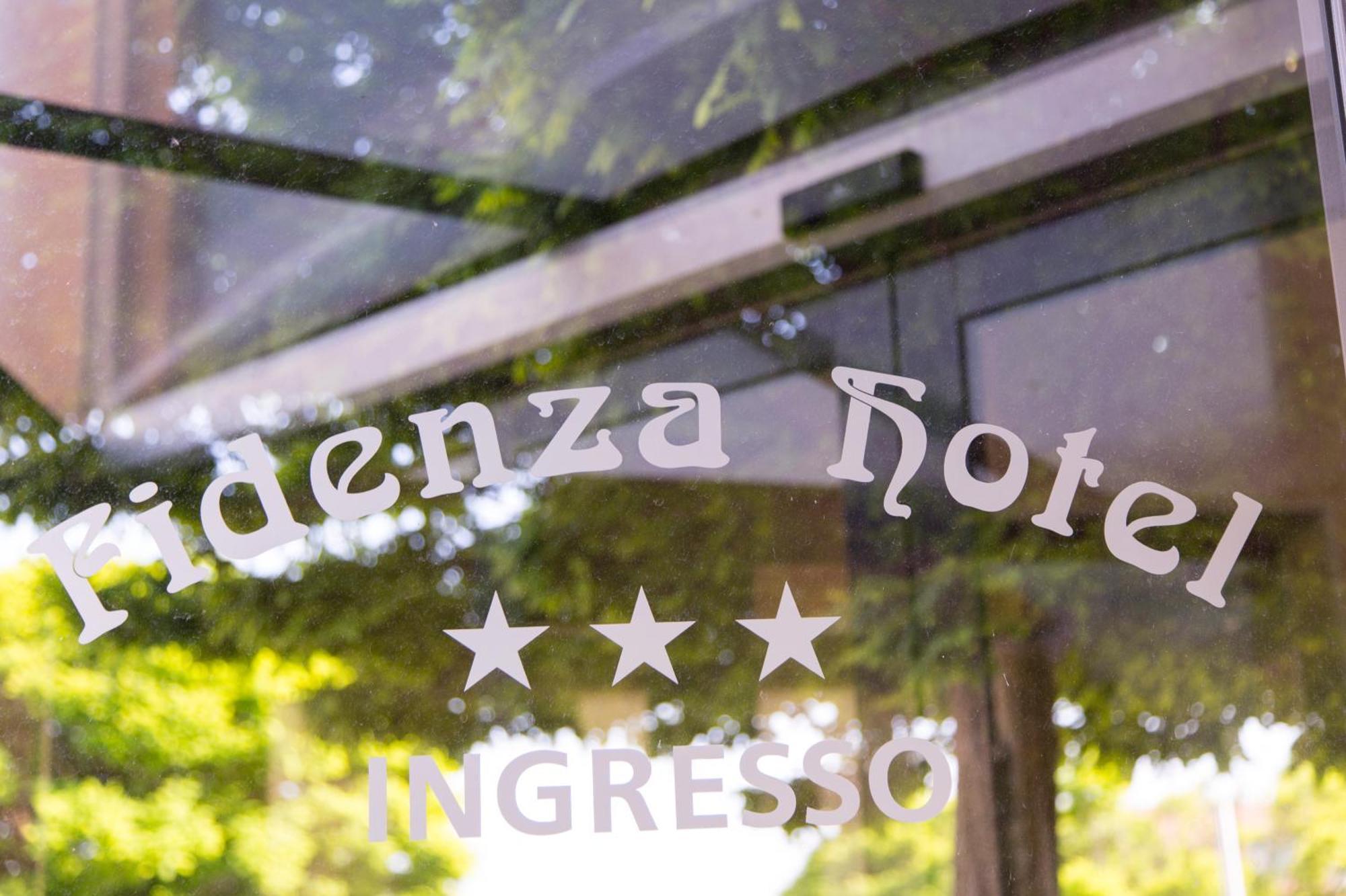 Hotel Fidenza Dış mekan fotoğraf