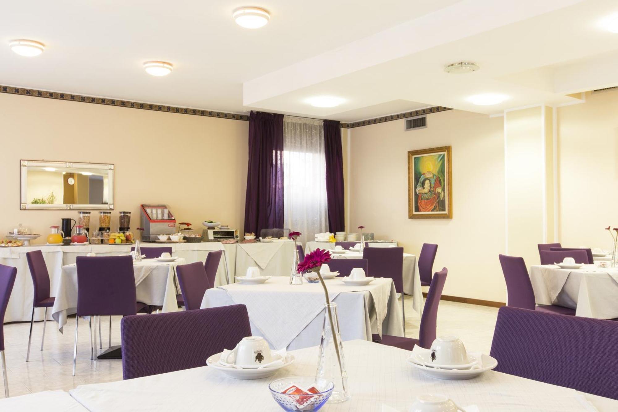Hotel Fidenza Dış mekan fotoğraf