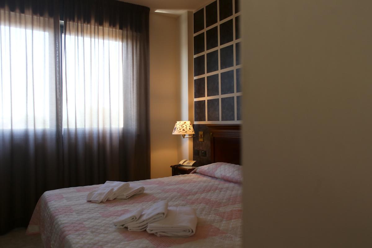 Hotel Fidenza Dış mekan fotoğraf