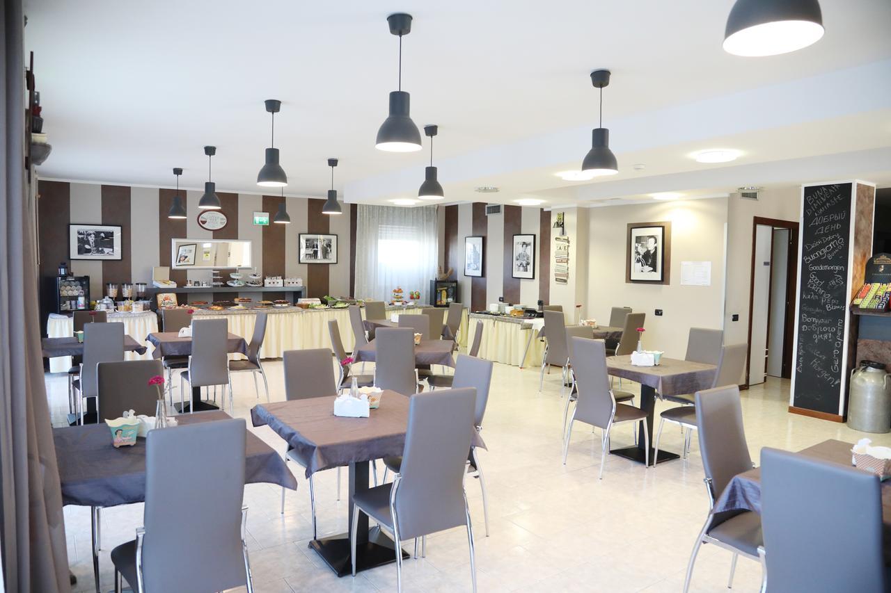 Hotel Fidenza Dış mekan fotoğraf