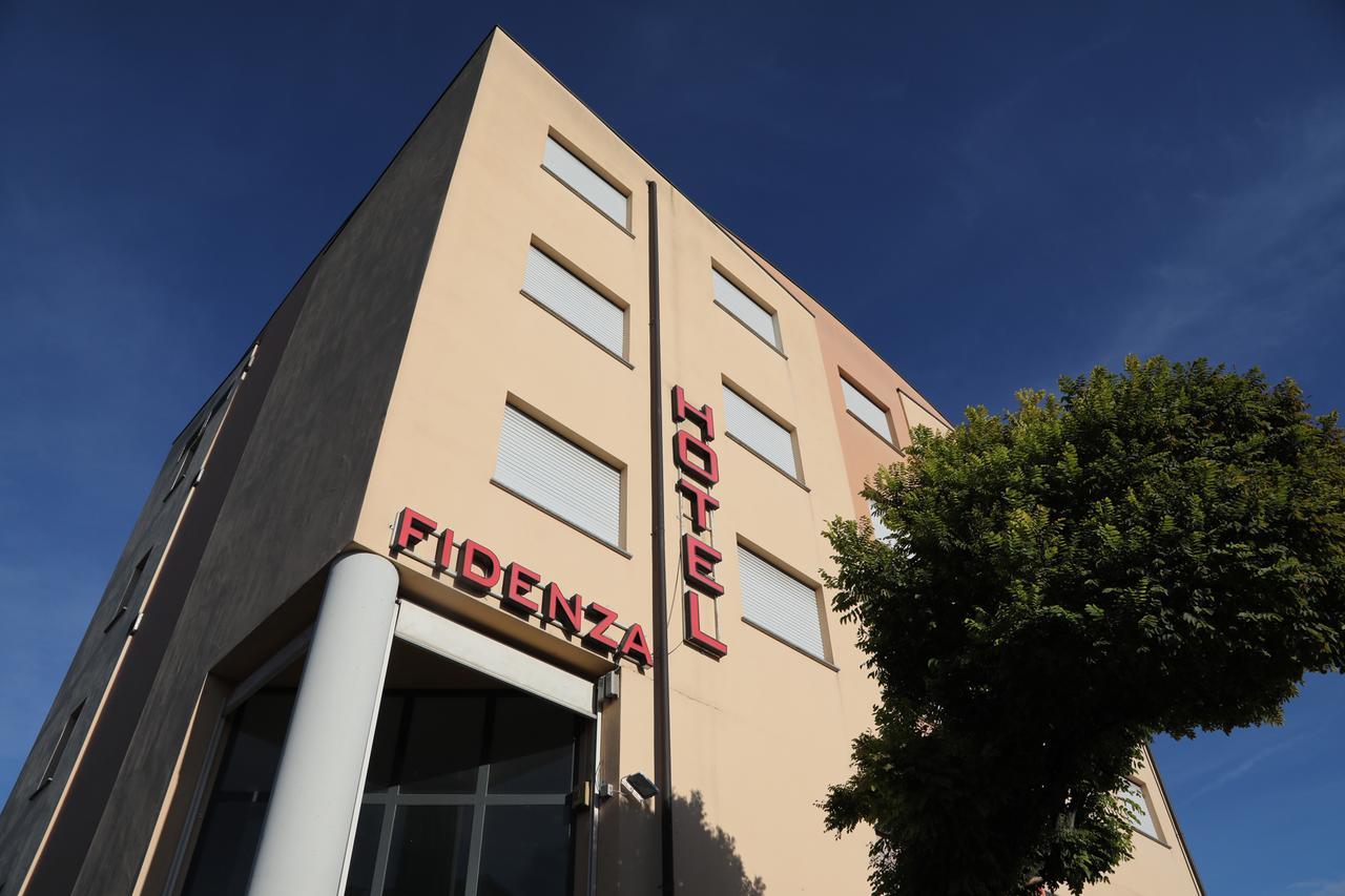 Hotel Fidenza Dış mekan fotoğraf