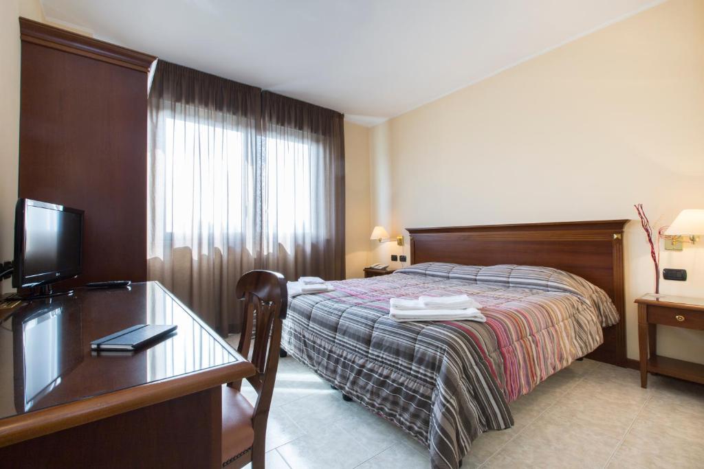 Hotel Fidenza Oda fotoğraf